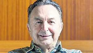 Miami'de Prof. Veziroğlu'na Papa'dan özel davet