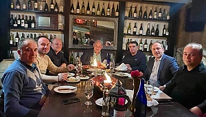 Amerika'da Türk STK'lardan Dikkat Çeken Poz 