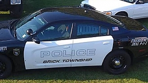 NJ'de 2 Sahte Polis, Gerçek Polisi Durdurunca...