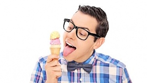 Amerika'da dondurmaya dil atana 1 ay hapis