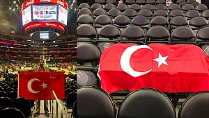 Staples Center'da Şehitler için Türk Bayrağı