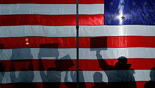 Amerika Reytinglere Kilitlendi