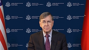 Amerikan Demokrasisi Üzerine…