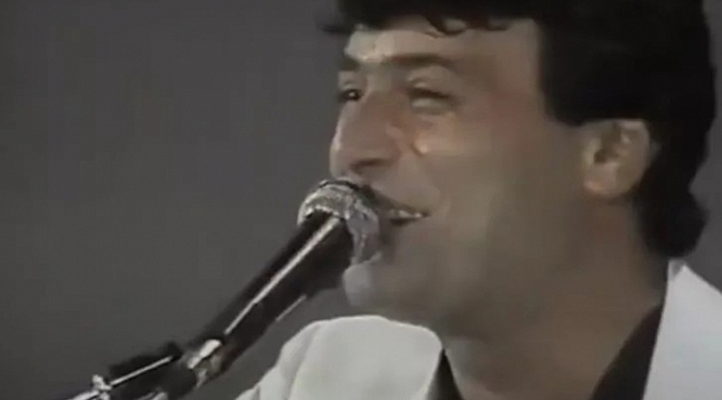 'Bir Başkadır Ferdi Özbeğen'