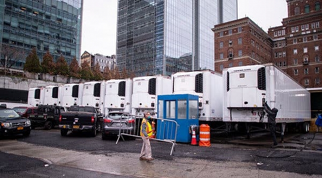 New York'da Cesetler Hala Soğutucularda