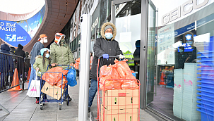 New York'ta Bedava Hindi Kuyruğu