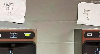 Ohio'da Lisede Su Sebillerine Irkçı Mesaj