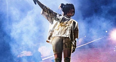 Billie Eilish, Festivalde Dublör Kullanmış