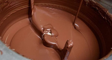 Çikolata Tankına Düşen İşçiler Kurtarıldı