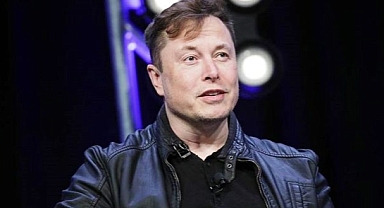 Elon Musk Tesla'da İşe Alımları Durdurdu