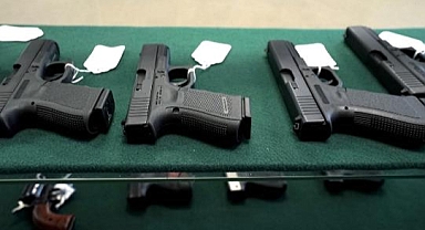 Metro Saldırısında Yaralanan Kadın Glock'a Dava Açtı