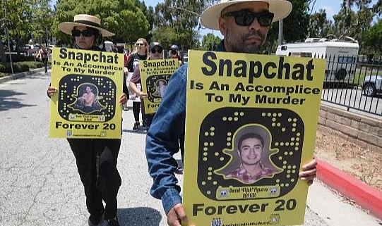 Snapchat'e Uyuşturucu Protestosu