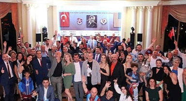 Trabzonspor'un Şampiyonluğu New York'ta da Kutlandı