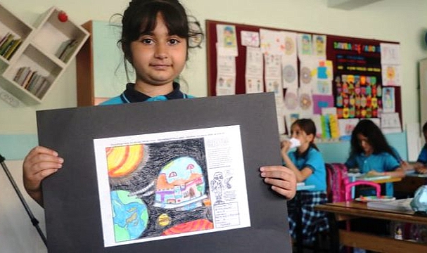 Türk Öğrenci NASA'nın Resim Yarışmasında Birinci Oldu