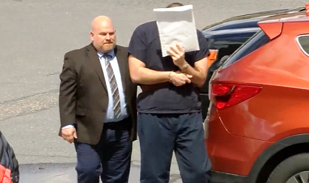 Çocuklara Tecavüz Eden Eski Polise Hapis Cezası