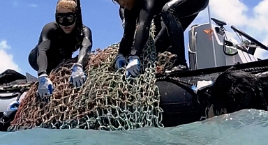 Hawai'de Gönüllüler Denizden 45 Ton Çöp Topladı