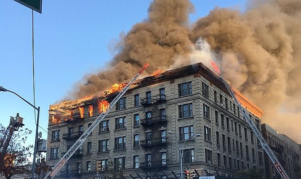 New York'ta Yangın: 1 Ölü 2 Yaralı