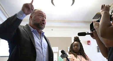 Saldırıya 'komplo' dedi 49,3 milyon Dolar Ceza Yedi