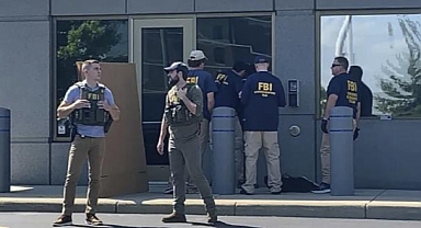 Silahlı Bir Kişi FBI Ofisine Girmeye Çalıştı