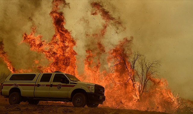 California'da 11 Bin Kişi Tahliye Edildi