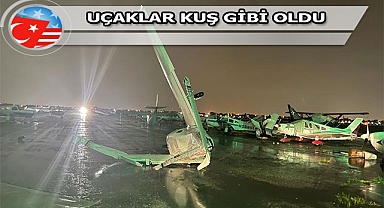 Florida'da Kasırga'nın Rüzgarı Havaalanını Yıktı Geçti