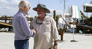 Biden, Muhabire: "Ne gerizekalı bir o****u çocuğu" Dedi