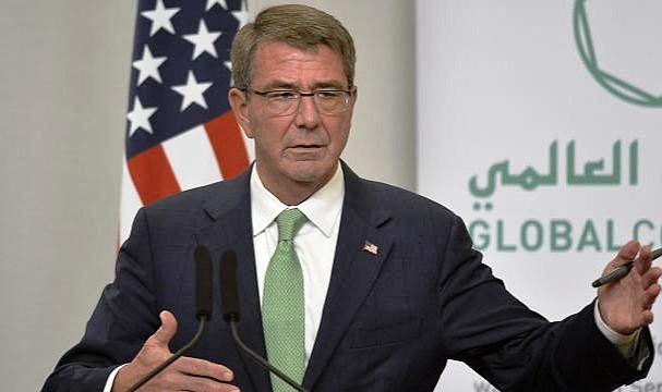 Eski ABD Savunma Bakanı Carter Öldü