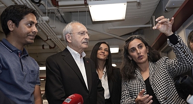 Kılıçdaroğlu Boston'da Canan Dağdeviren'i Ziyaret Etti 