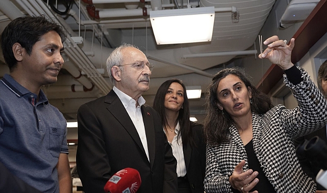 Kılıçdaroğlu Boston'da Canan Dağdeviren'i Ziyaret Etti