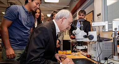 Kılıçdaroğlu Harvardlı Öğrenciyi Böyle Teselli Etti