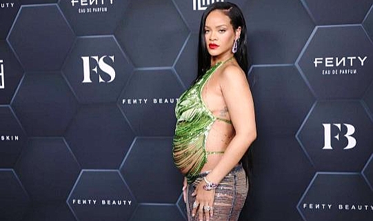 Rihanna'dan Hamileliğe İlginç Benzetme