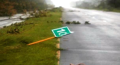 Florida Nicole Kasırgası'na Karşı Tetikte Bekliyor!