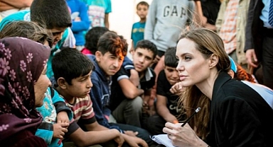 Angelina Jolie Artık 'Özel Elçi' Değil