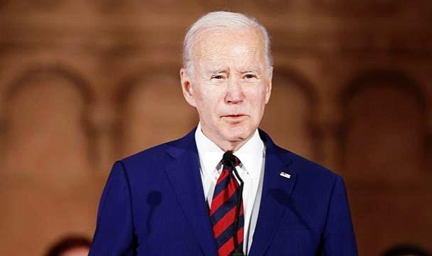 Biden 1,7 trilyon Dolarlık Bütçe Tasarısını İmzaladı