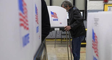 Georgia'da  2. Tura Kalan Senato Seçimleri Yapılıyor