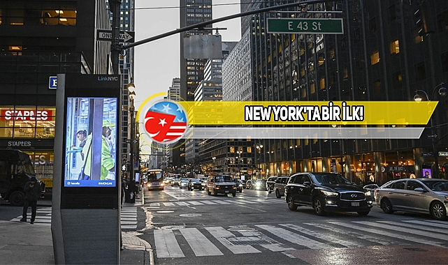 New York Reklam Panolarında Türk Sanatçı...