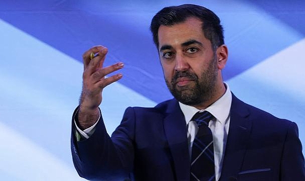 O Ülkede İlk Kez Bir Müslüman Başbakan Oldu