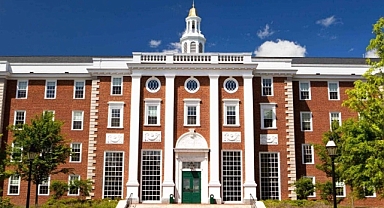 ABD Üniversitesi'nde, Azınlık Öğrenciler Zorlanıyor