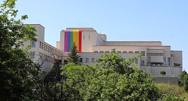 Amerikan Konsolosluğuna LGBTI Bayrağı