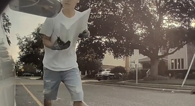 Kırmızı Işıkta Duran Arabadan Apple Watch'u Çaldı