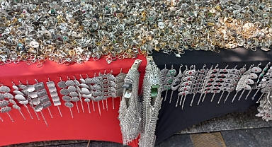 New York'ta Seyyar Takıcılar Ne Kazanıyor