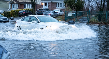 Chicago' yu Sel Götürüyor !
