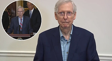 ABD'li senatör McConnell bir kez daha dondu kaldı!