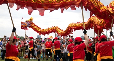 New York'ta 31. Ejderha Teknesi Festivali Yapıldı