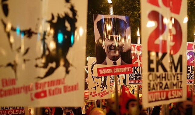 CalTurks'ten 100'üncü yıla özel Cumhuriyet balosu