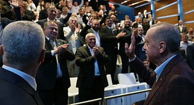 Cumhurbaşkanı Erdoğan, 820 Ahıska Türküne yeni kimliklerini teslim etti