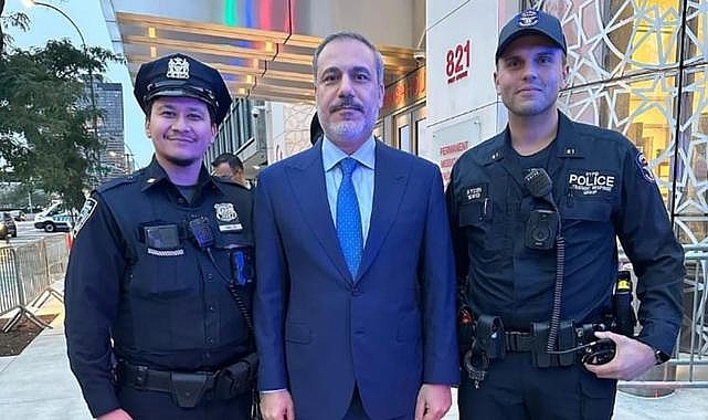 Hakan Fidan, New York'ta Türk asıllı Amerikalı polislerle görüştü