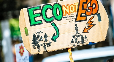 İklim aktivistlerinden New York'ta gösteri: Fosil yakıta son!