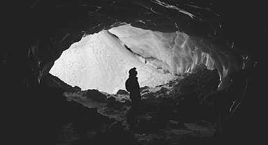 Türkiye'de mağarada mahsur kalan ABD'li dağcı 10 gün sonra kurtarıldı: 0 metreye hoşgeldin!