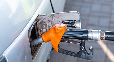 Benzin fiyatlarında indirim: Bazı eyaletlerde 3 doların altına indi!